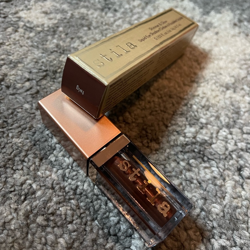 Stila Liquid Eyeshadow “Twig”